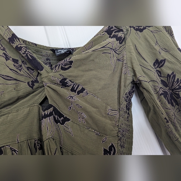 Francesca’s Olive Green Dress | Size Medium - Picture 5 of 5